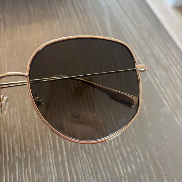 Christian Dior 2 00086 Gold Metal Frame Soft Square Sunglasses NWOT - Picture 3 of 5